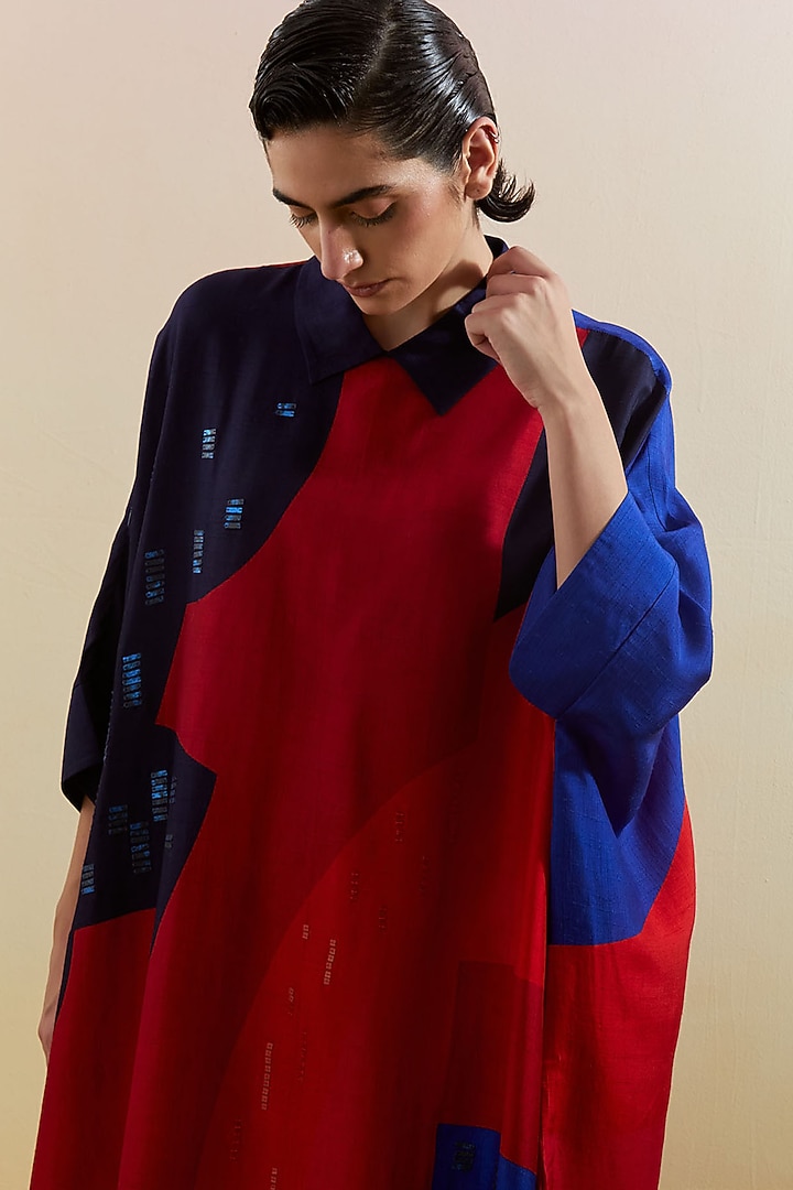 Navy & Red Dupion Silk Printed High-Low Kaftan Set by CLOS at Pernia's Pop Up Shop
