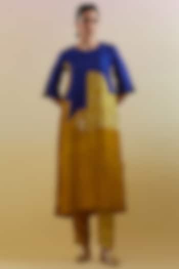 Azure & Amber Dupion Silk Printed Straight Kurta Set by CLOS at Pernia's Pop Up Shop