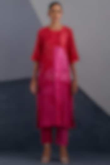 Vermilion & Fuchsia Dupion Silk Printed Kurta Set by CLOS at Pernia's Pop Up Shop
