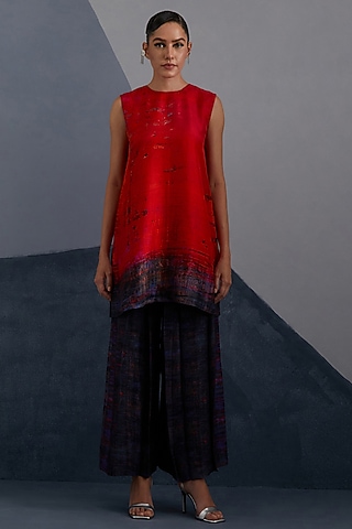 Ruby Red & Slate Black Dupion Silk Printed Boxy Tunic Set by CLOS