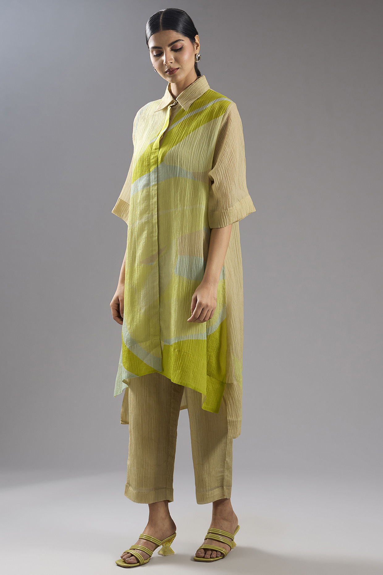 Green Shimmer Cupro Abstract Printed Tunic Kurta Set by CLOS at Pernia's Pop Up Shop