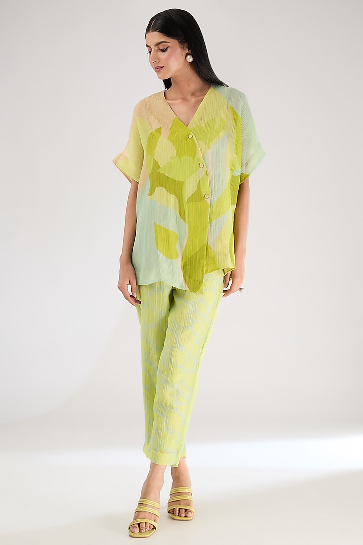 Limen Green Shimmer Cupro Abstract Printed Co-Ord Set by CLOS at Pernia's Pop Up Shop