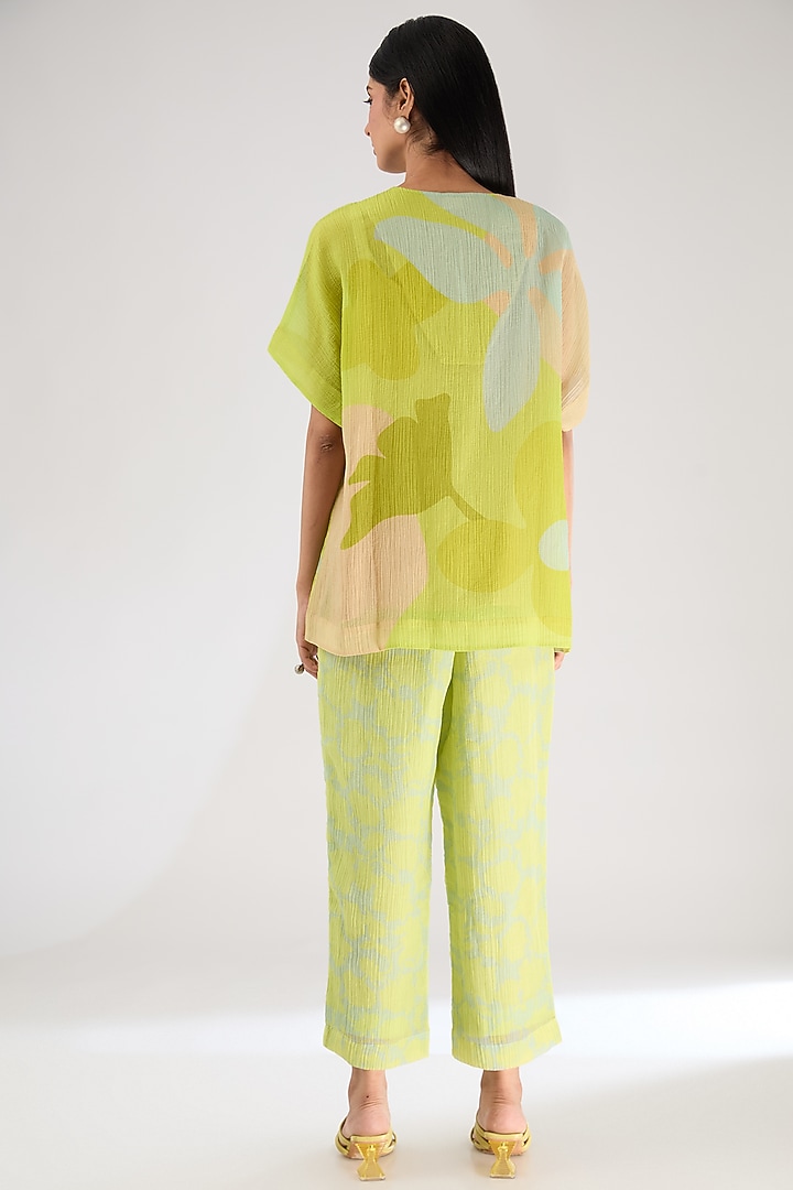 Limen Green Shimmer Cupro Abstract Printed Co-Ord Set by CLOS at Pernia's Pop Up Shop