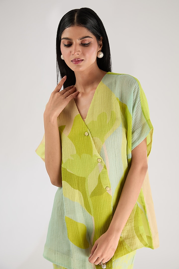 Limen Green Shimmer Cupro Abstract Printed Co-Ord Set by CLOS at Pernia's Pop Up Shop