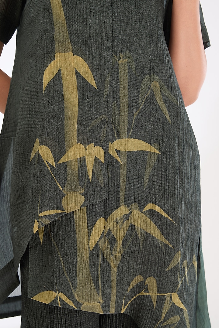 Black Shimmer Cupro Abstract Printed High-Low Tunic Set by CLOS at Pernia's Pop Up Shop