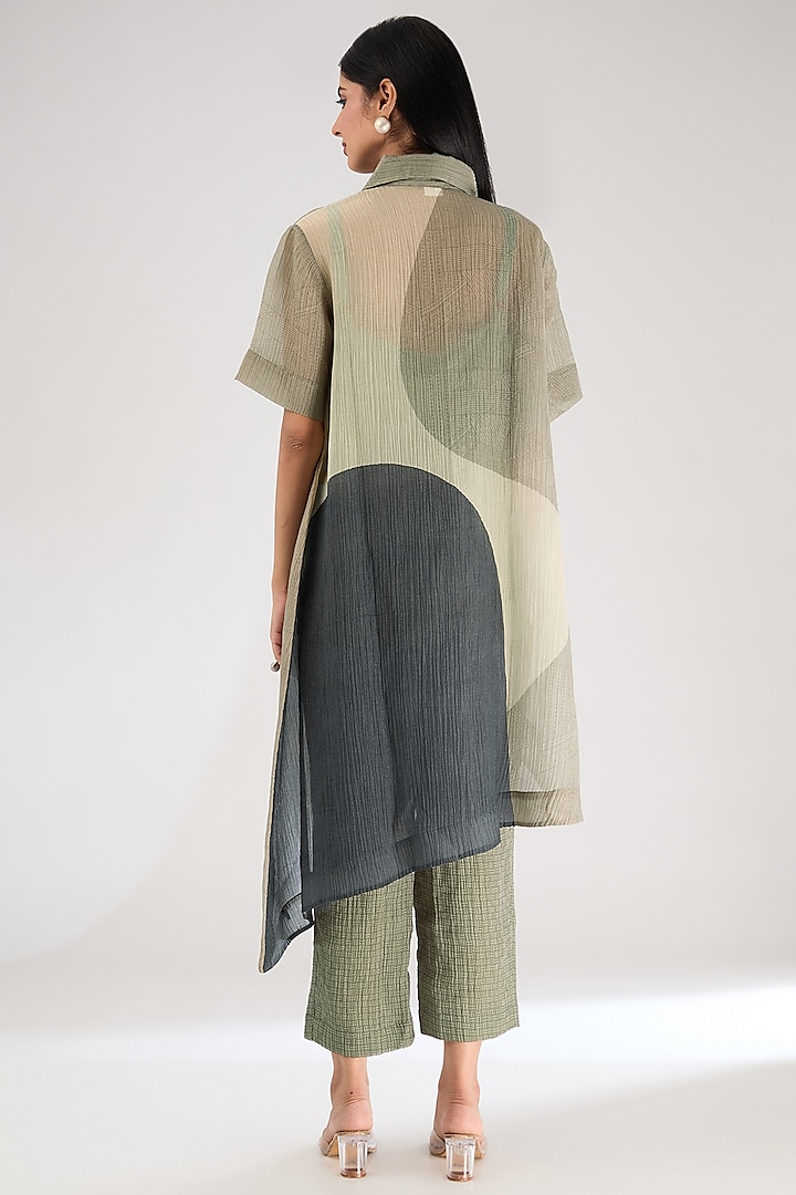 Grey Shimmer Cupro Abstract Printed High-Low Tunic Set by CLOS at Pernia's Pop Up Shop