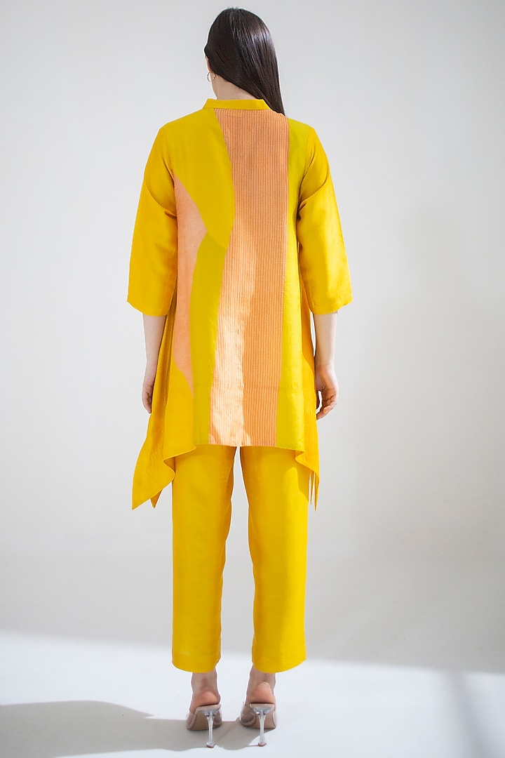 Yellow Dupion Silk Printed Kaftan Set by CLOS at Pernia's Pop Up Shop