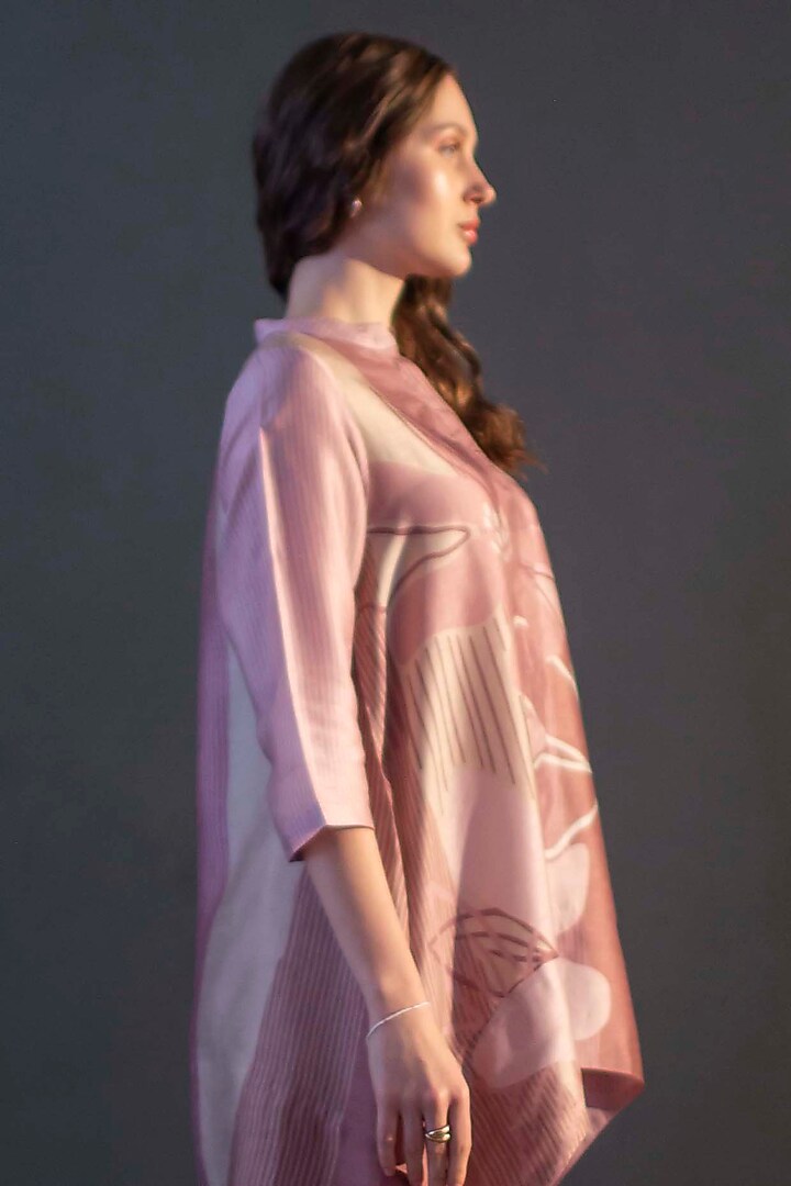 Mauve Pink Dupion Silk Printed Kaftan Set by CLOS at Pernia's Pop Up Shop