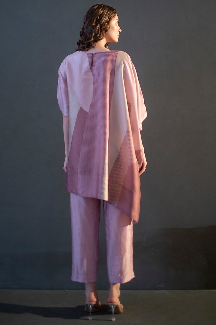 Mauve Pink Dupion Silk Printed Kaftan Set by CLOS at Pernia's Pop Up Shop