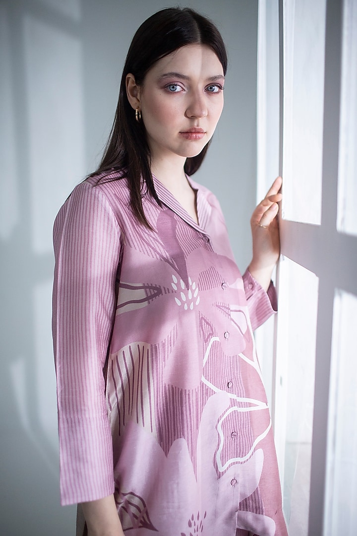 Mauve Pink Dupion Silk Printed High-Low Kurta Set by CLOS at Pernia's Pop Up Shop