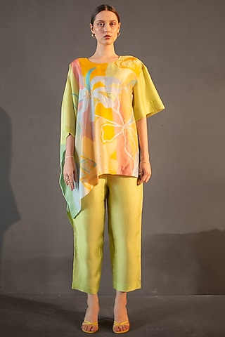 Green & Yellow Dupion Silk Printed Kaftan Set by CLOS