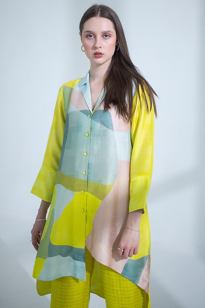 Deep Yellow Dupion Silk Printed High-Low Kurta Set by CLOS at Pernia's Pop Up Shop