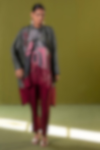 Hunter Green & Burgundy Dupion Silk Printed Kaftan Kurta Set by CLOS at Pernia's Pop Up Shop