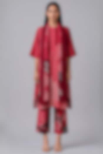 Crimson Red Korean Linen Floral Printed Kurta Set by CLOS at Pernia's Pop Up Shop