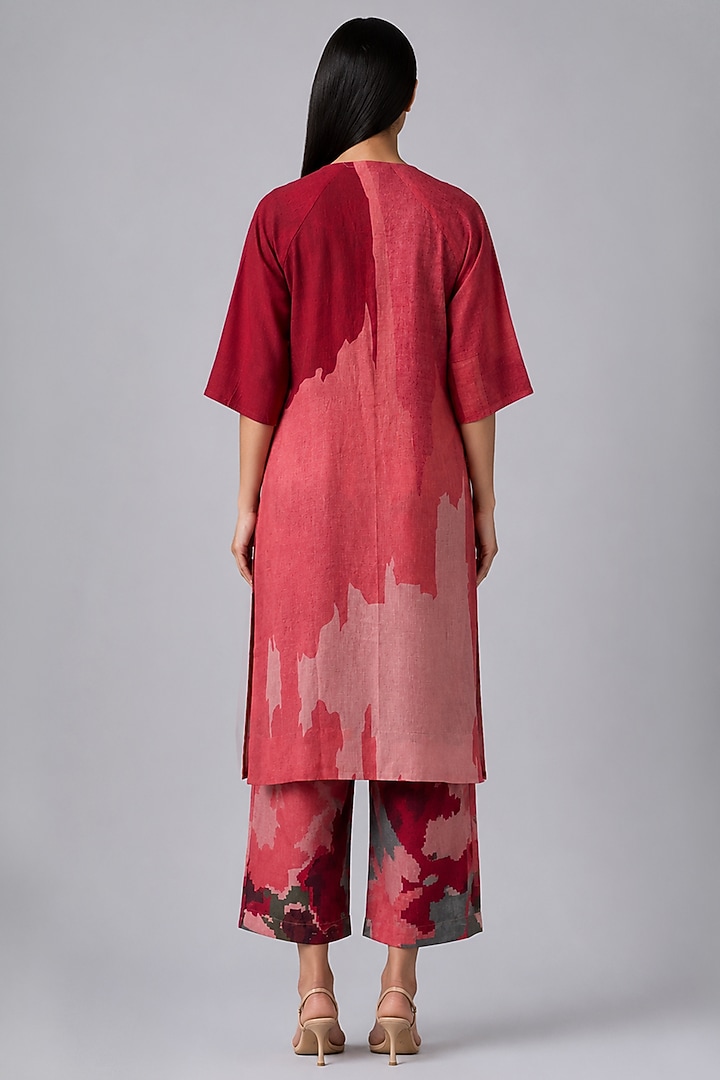 Crimson Red Korean Linen Floral Printed Kurta Set by CLOS at Pernia's Pop Up Shop
