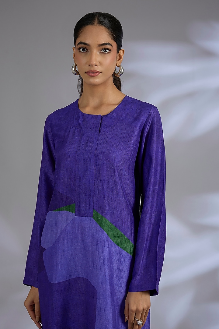 Blue Dupion Silk Kurta Set by CLOS at Pernia's Pop Up Shop