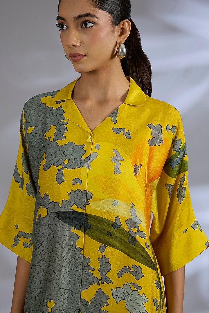 Yellow Dupion Silk Kurta Set by CLOS at Pernia's Pop Up Shop