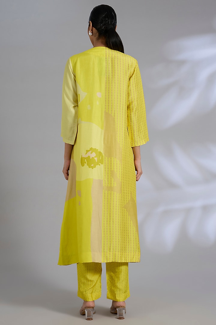 Yellow Dupion Silk Kurta Set by CLOS at Pernia's Pop Up Shop
