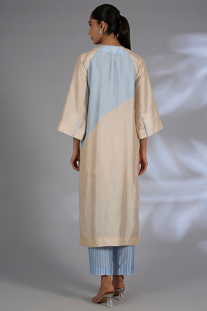 Blue Dupion Silk Geometric Printed Kurta Set by CLOS at Pernia's Pop Up Shop