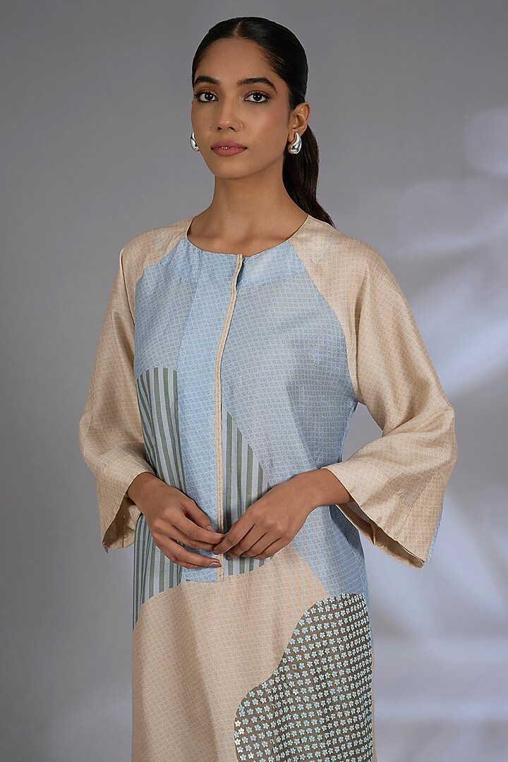 Blue Dupion Silk Geometric Printed Kurta Set by CLOS at Pernia's Pop Up Shop