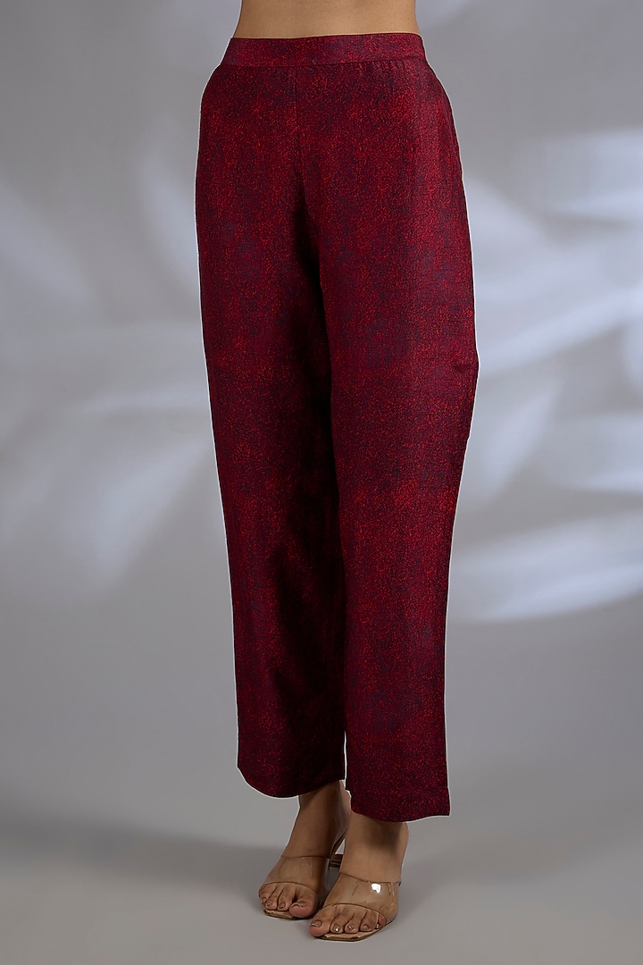 Red Dupion Silk Geometric Printed Kurta Set by CLOS at Pernia's Pop Up Shop