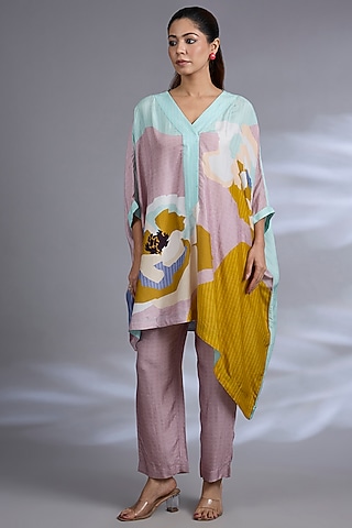 Pink Dupion Silk Asymmetrical Kurta Set by CLOS