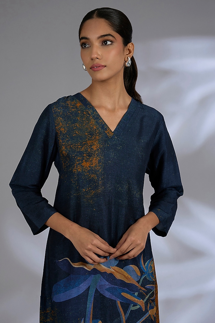 Blue Dupion Silk Kurta Set by CLOS at Pernia's Pop Up Shop