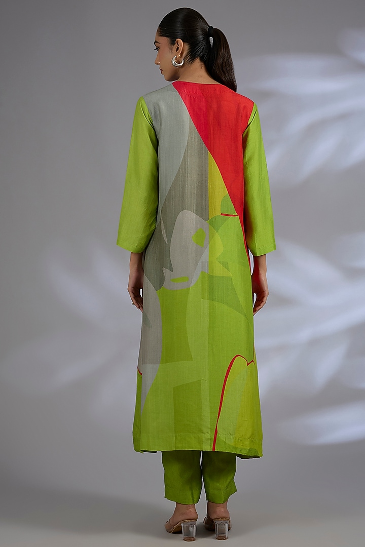 Green Dupion Silk Kurta Set by CLOS at Pernia's Pop Up Shop