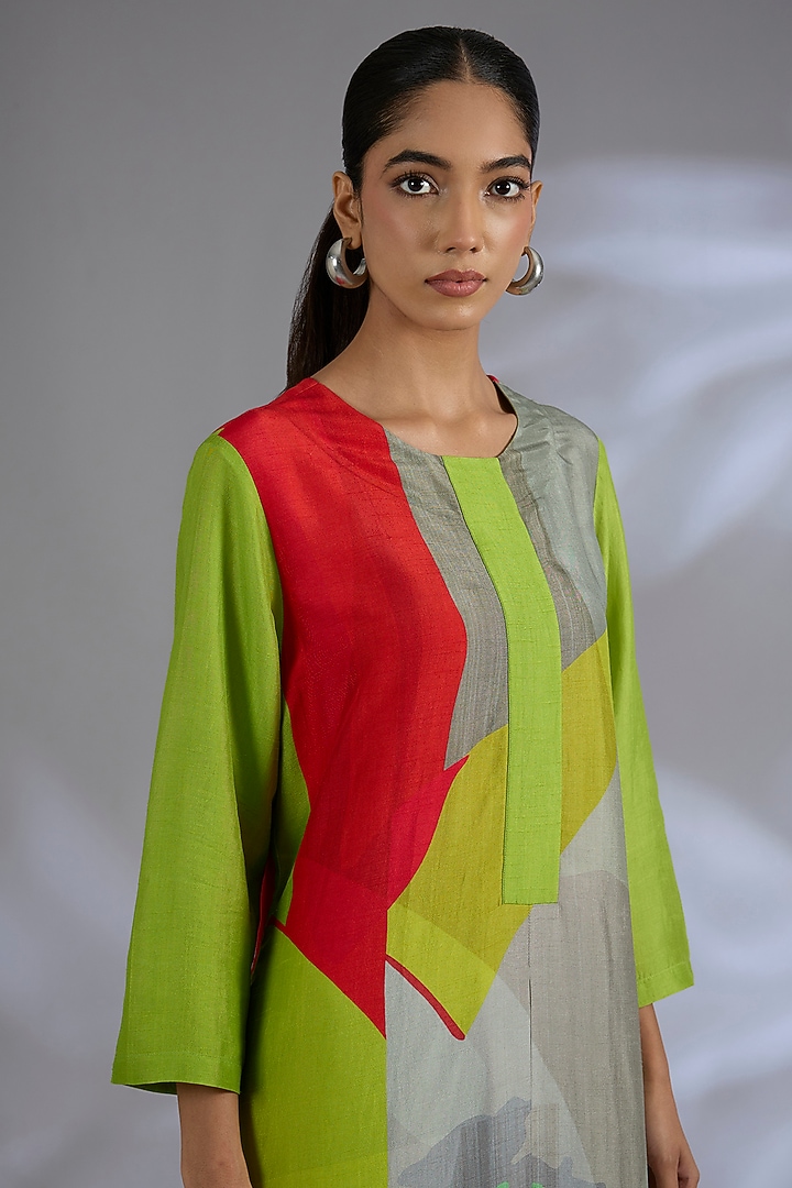 Green Dupion Silk Kurta Set by CLOS at Pernia's Pop Up Shop