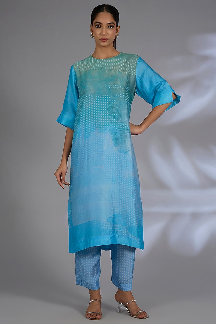 Blue Dupion Silk Kurta Set by CLOS at Pernia's Pop Up Shop