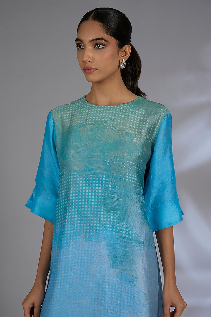 Blue Dupion Silk Kurta Set by CLOS at Pernia's Pop Up Shop
