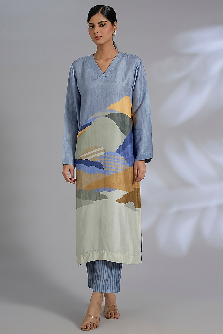 Blue Dupion Silk Kurta Set by CLOS at Pernia's Pop Up Shop