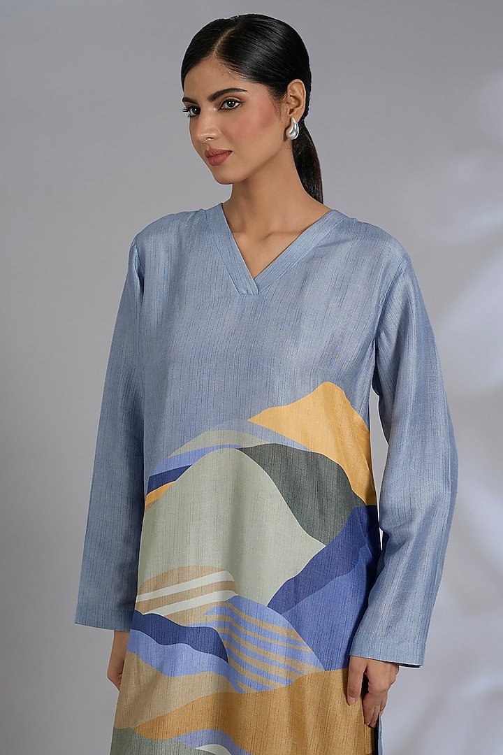 Blue Dupion Silk Kurta Set by CLOS at Pernia's Pop Up Shop