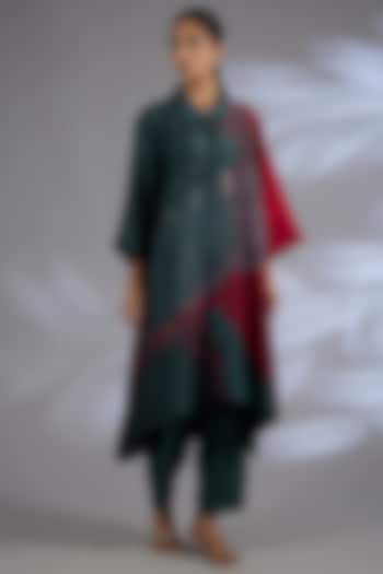 Maroon Dupion Silk High-Low Kurta Set by CLOS at Pernia's Pop Up Shop