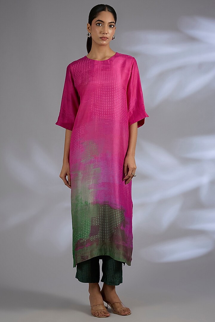 Pink Dupion Silk Kurta Set by CLOS at Pernia's Pop Up Shop