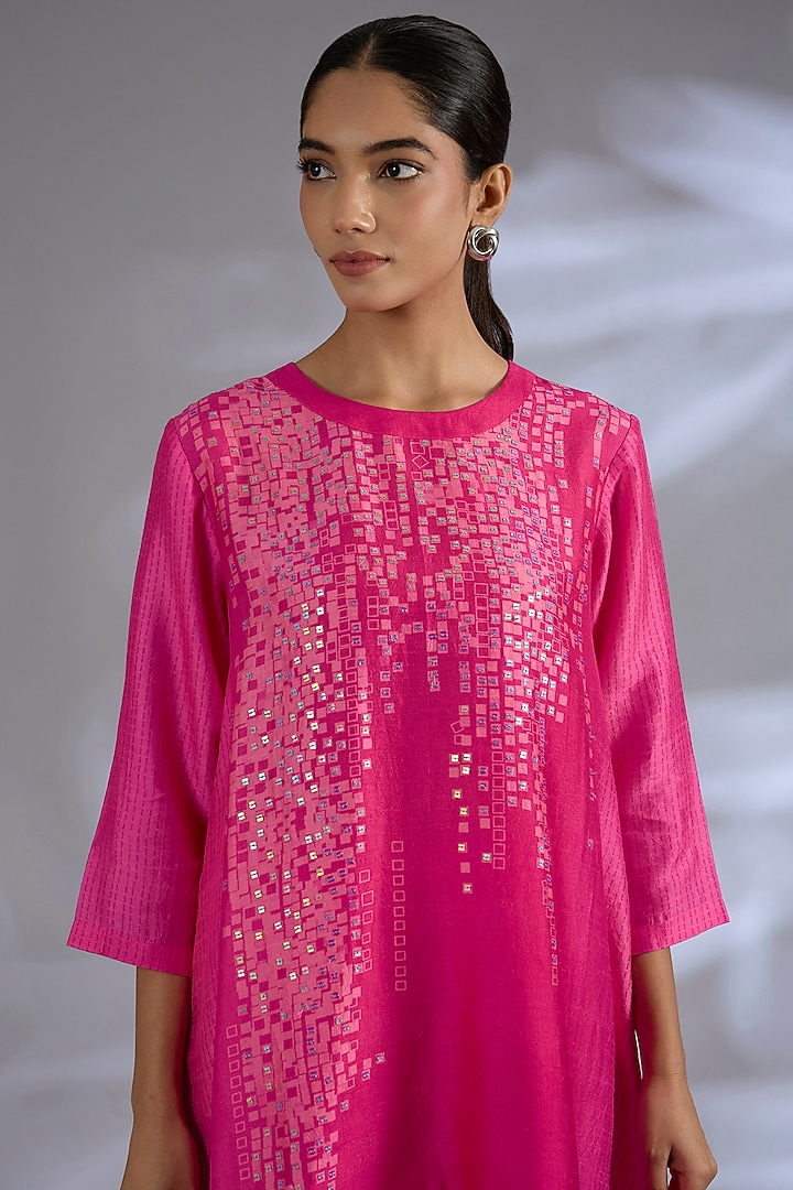 Pink Dupion Silk Asymmetrical Kurta Set by CLOS at Pernia's Pop Up Shop