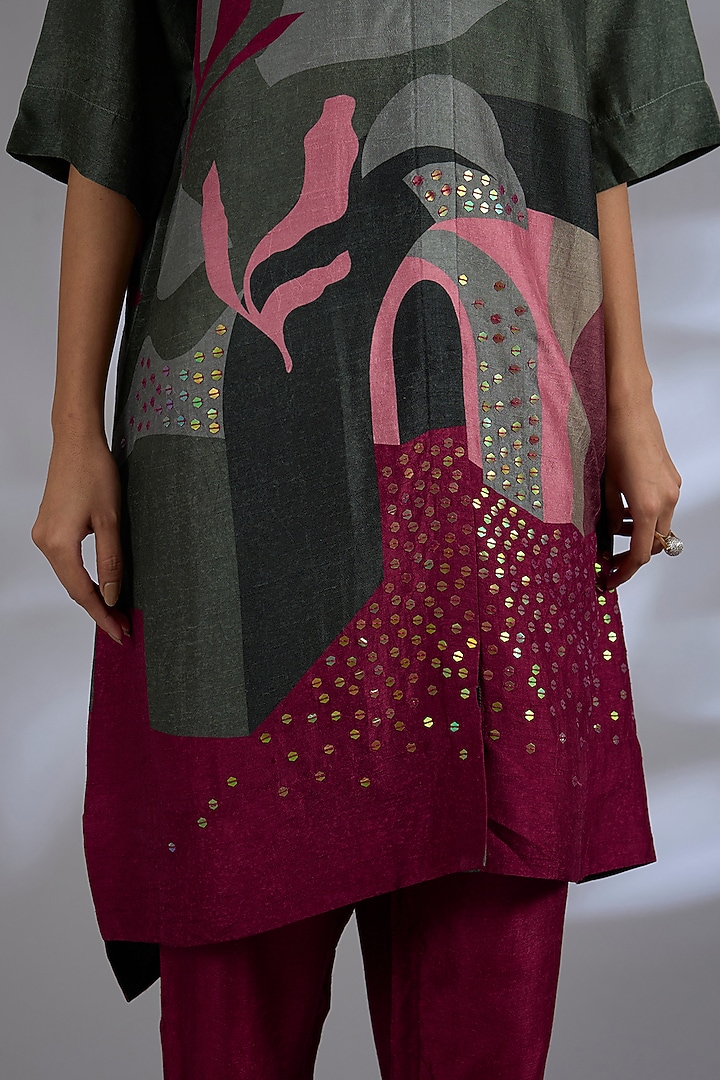 Maroon Dupion Silk High-Low Kurta Set by CLOS at Pernia's Pop Up Shop