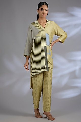 Yellow Dupion Silk Geometric Printed Kurta Set by CLOS