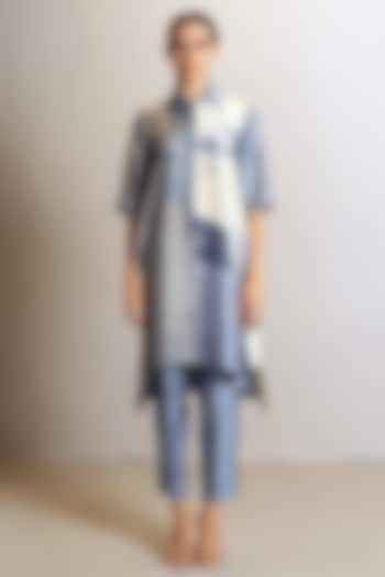 Grey & White Dupion Silk High-Low Kurta Set by CLOS at Pernia's Pop Up Shop