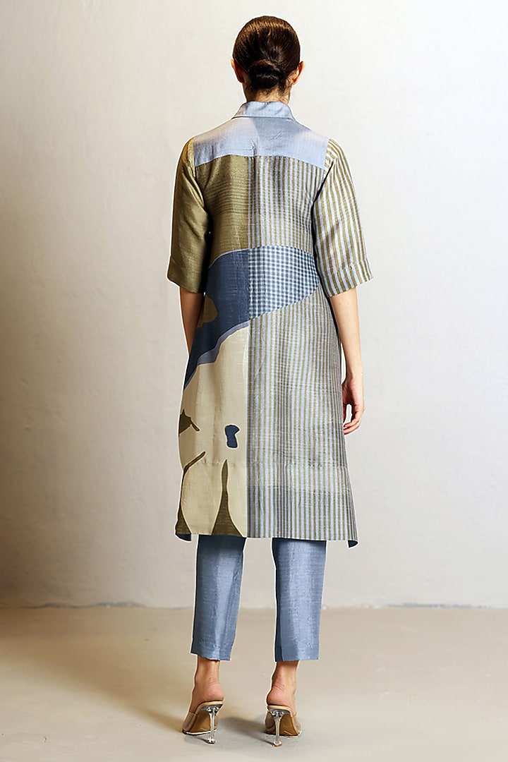 Grey & White Dupion Silk High-Low Kurta Set by CLOS at Pernia's Pop Up Shop