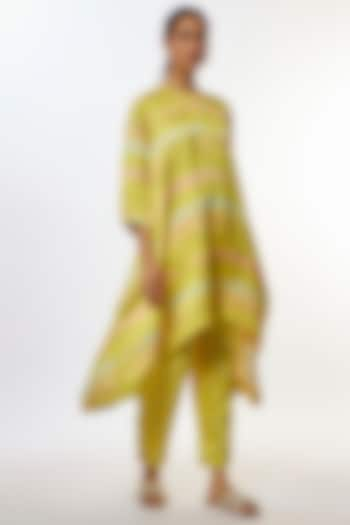 Yellow Dupion Silk Floral Printed Kurta Set by CLOS at Pernia's Pop Up Shop