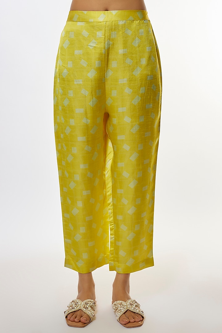 Yellow Dupion Silk Floral Printed Kurta Set by CLOS at Pernia's Pop Up Shop
