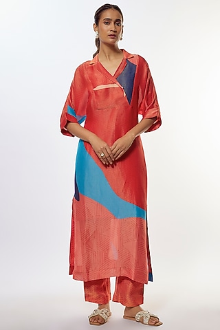 Red Shimmer Silk Satin Abstract Printed Tunic Set by CLOS