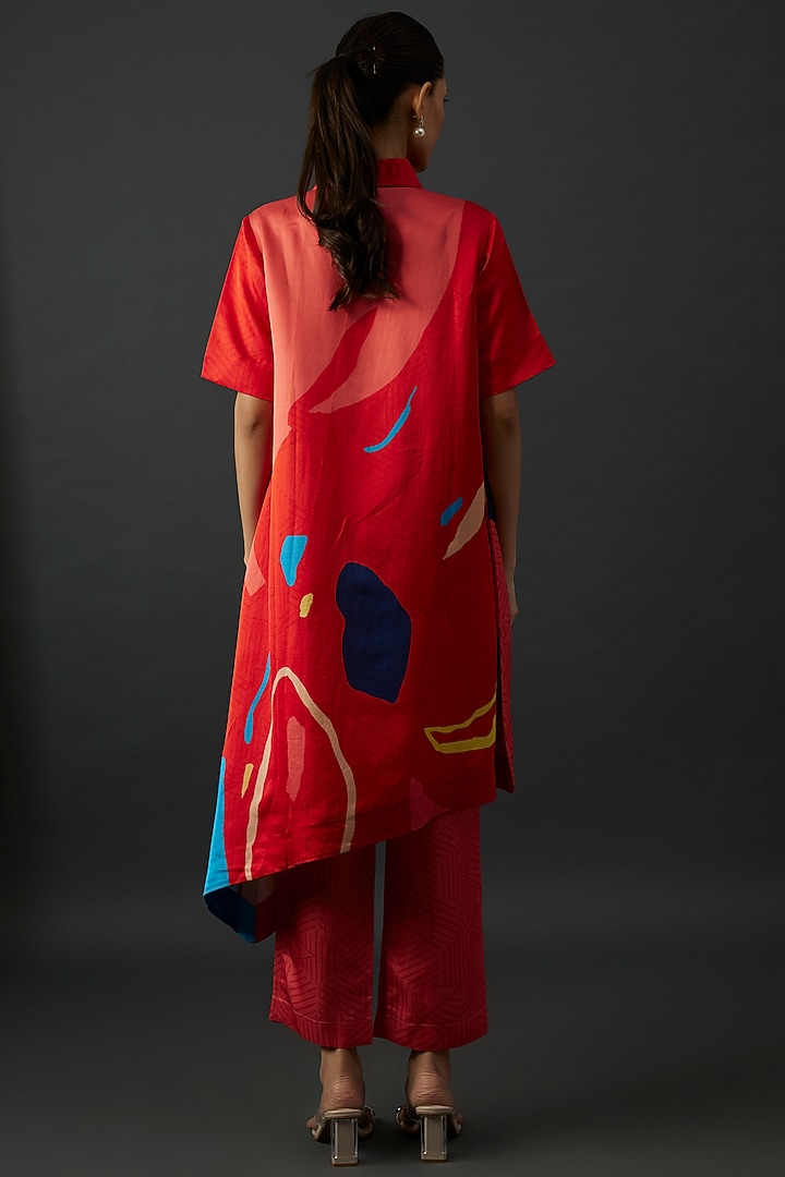 Red Shimmer Silk Satin Abstract Printed Kurta Set by CLOS at Pernia's Pop Up Shop