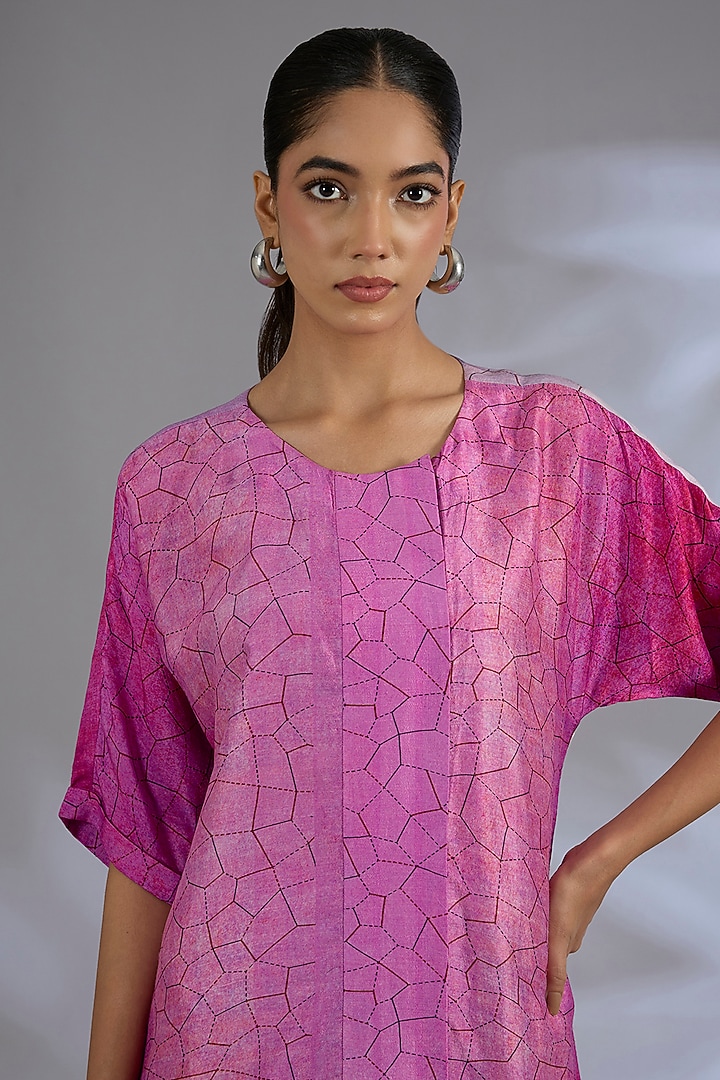 Pink Dupion Silk Kurta Set by CLOS at Pernia's Pop Up Shop