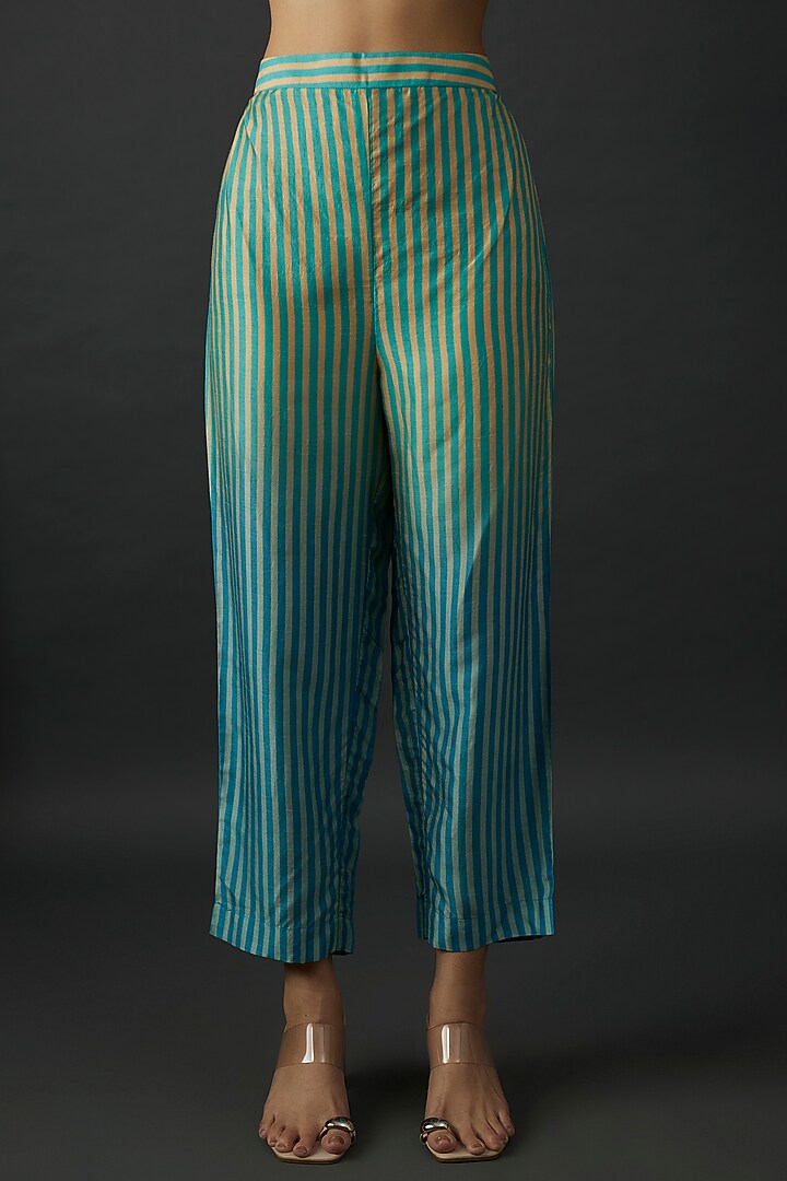 Blue Dupion Silk Abstract Printed Straight Kurta Set by CLOS at Pernia's Pop Up Shop