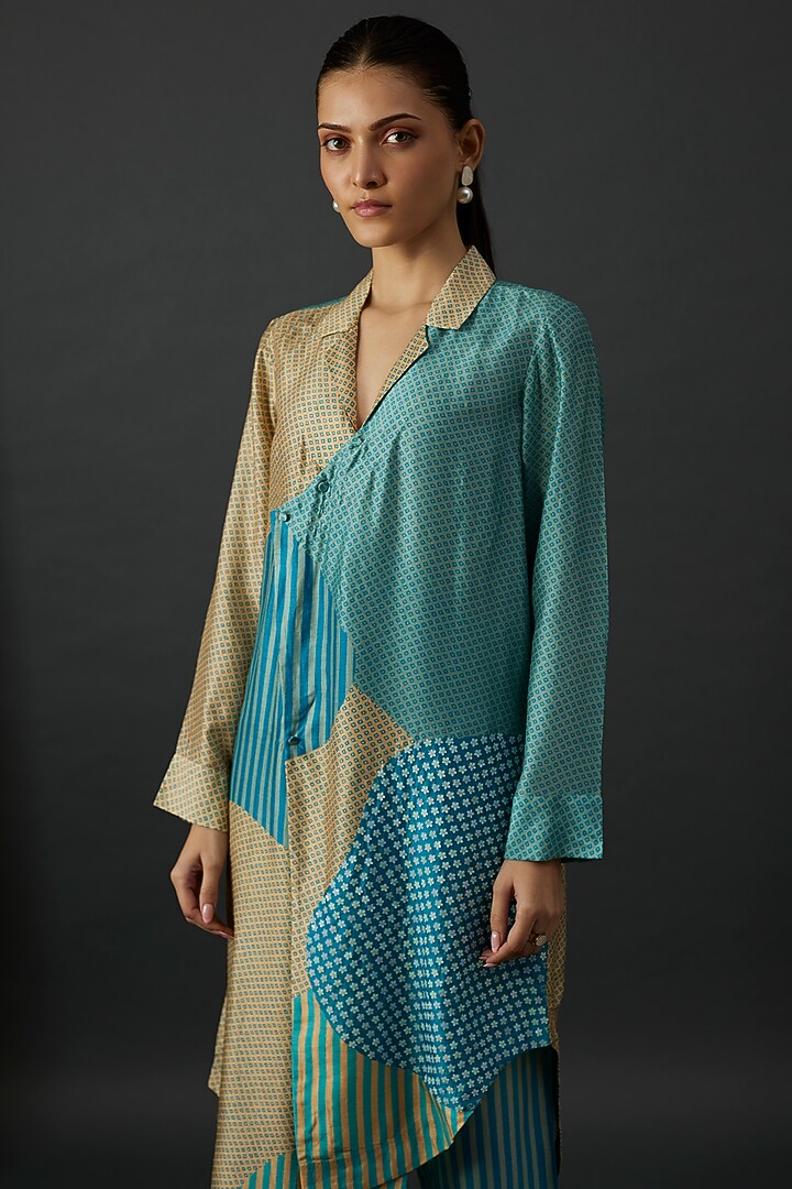 Blue Dupion Silk Abstract Printed Straight Kurta Set by CLOS at Pernia's Pop Up Shop