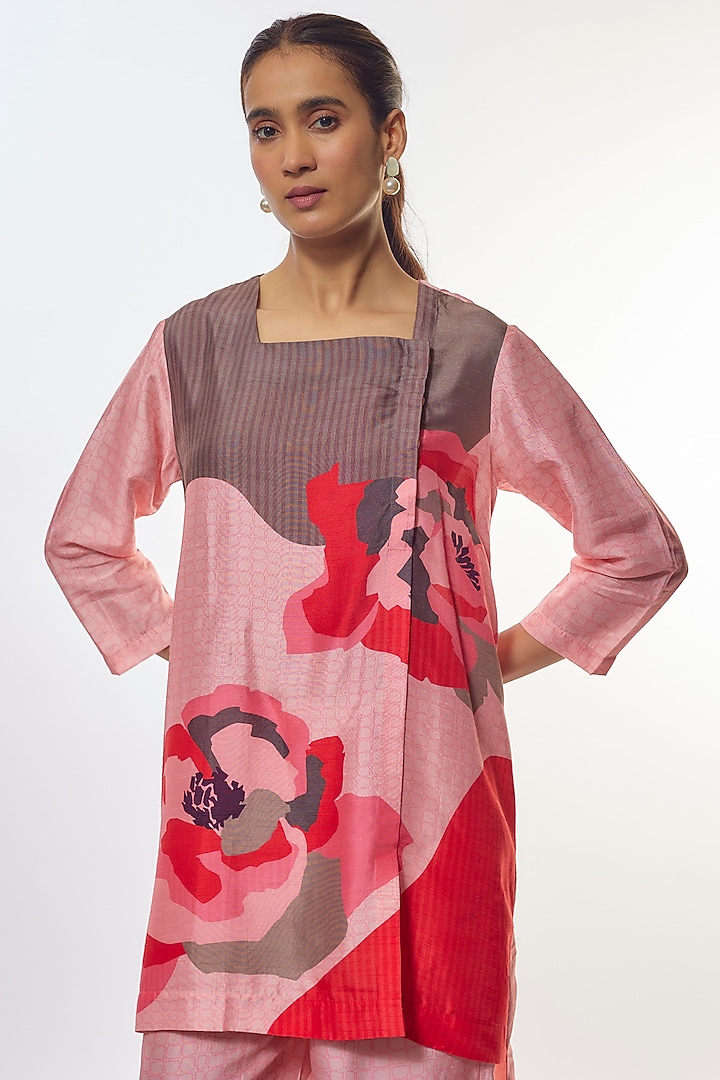 Pink Dupion Silk Floral Printed Kurta Set by CLOS at Pernia's Pop Up Shop