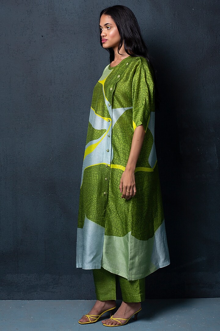 Pear Green Printed Kurta Set by CLOS at Pernia's Pop Up Shop