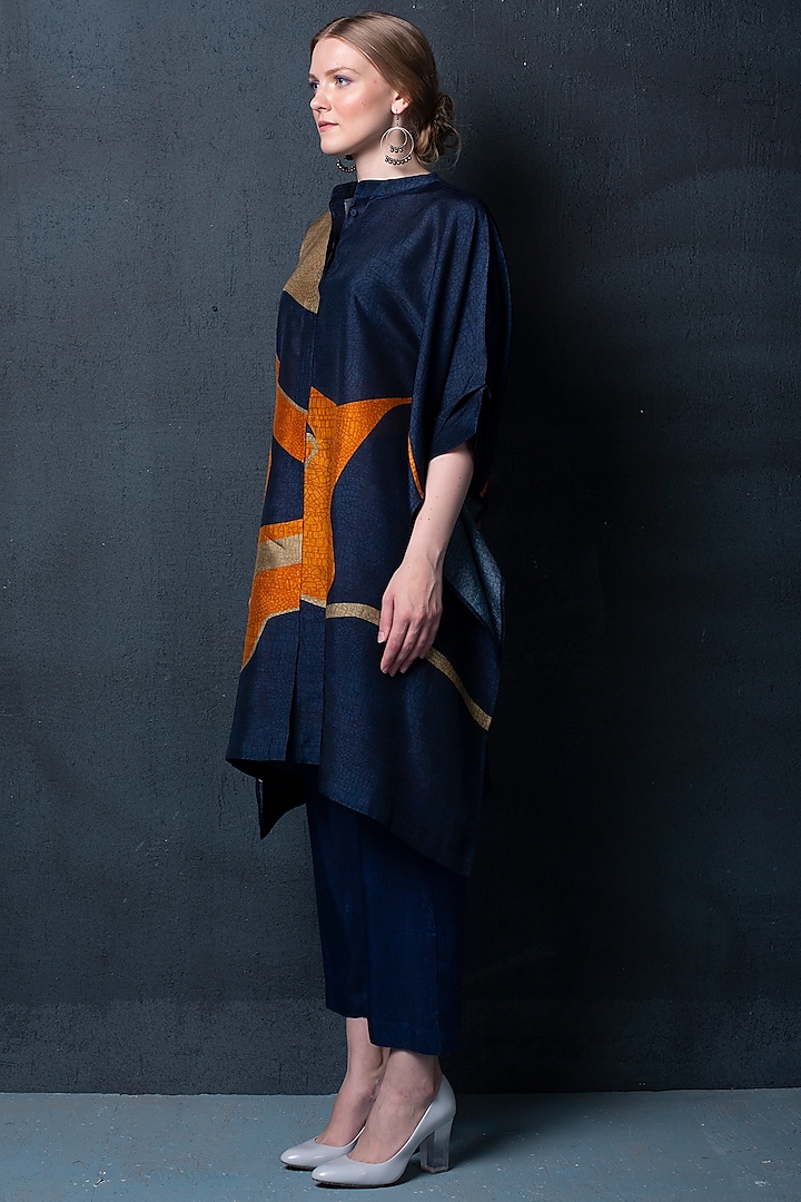 Denim Blue Printed Kurta Set by CLOS at Pernia's Pop Up Shop
